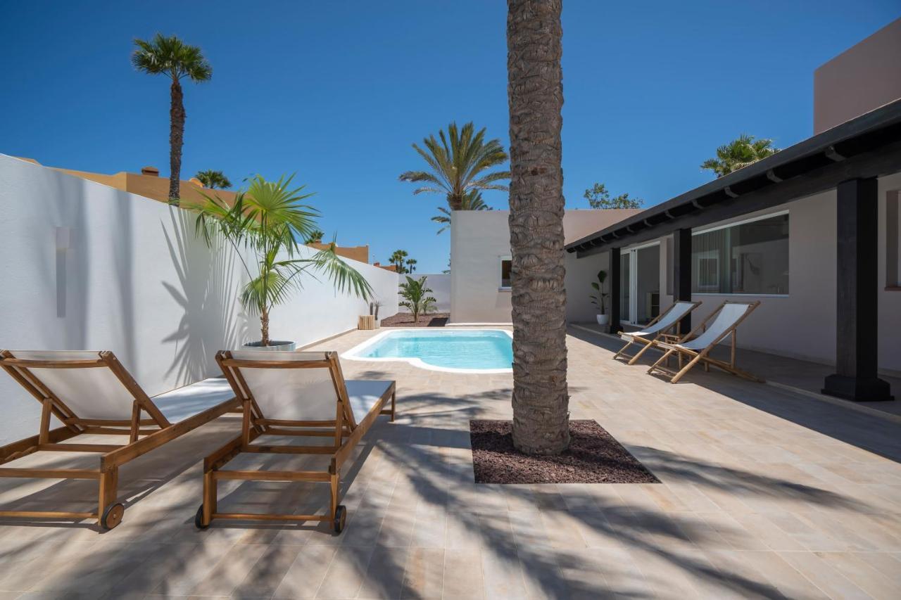 Villa Tropico - Design House With Pool In Коралео Екстериор снимка