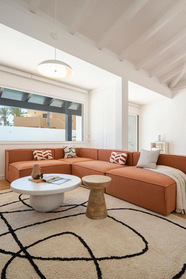 Villa Tropico - Design House With Pool In Коралео Екстериор снимка