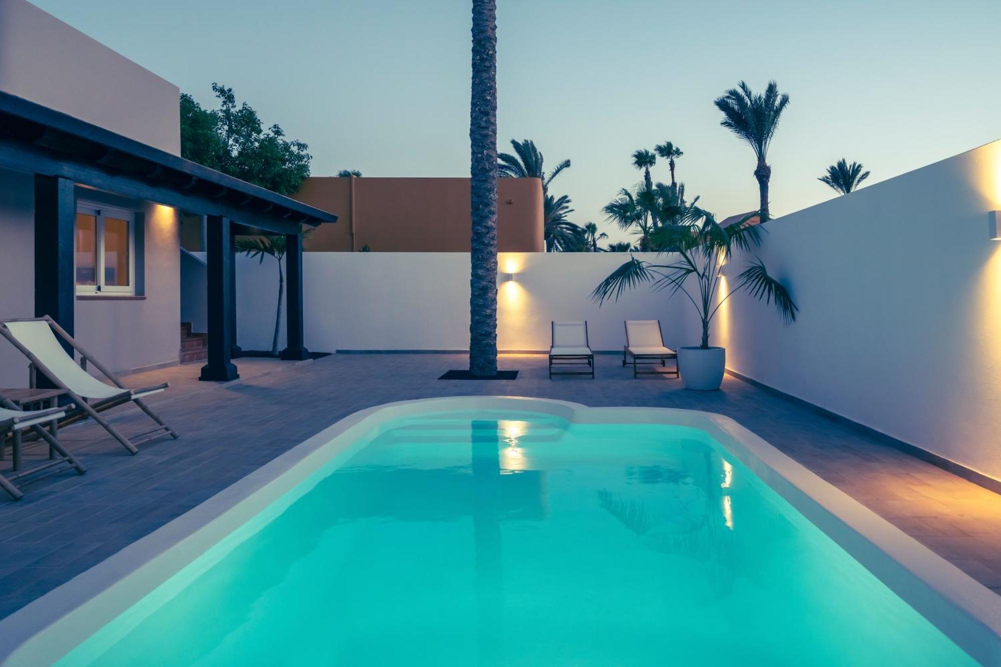 Villa Tropico - Design House With Pool In Коралео Екстериор снимка
